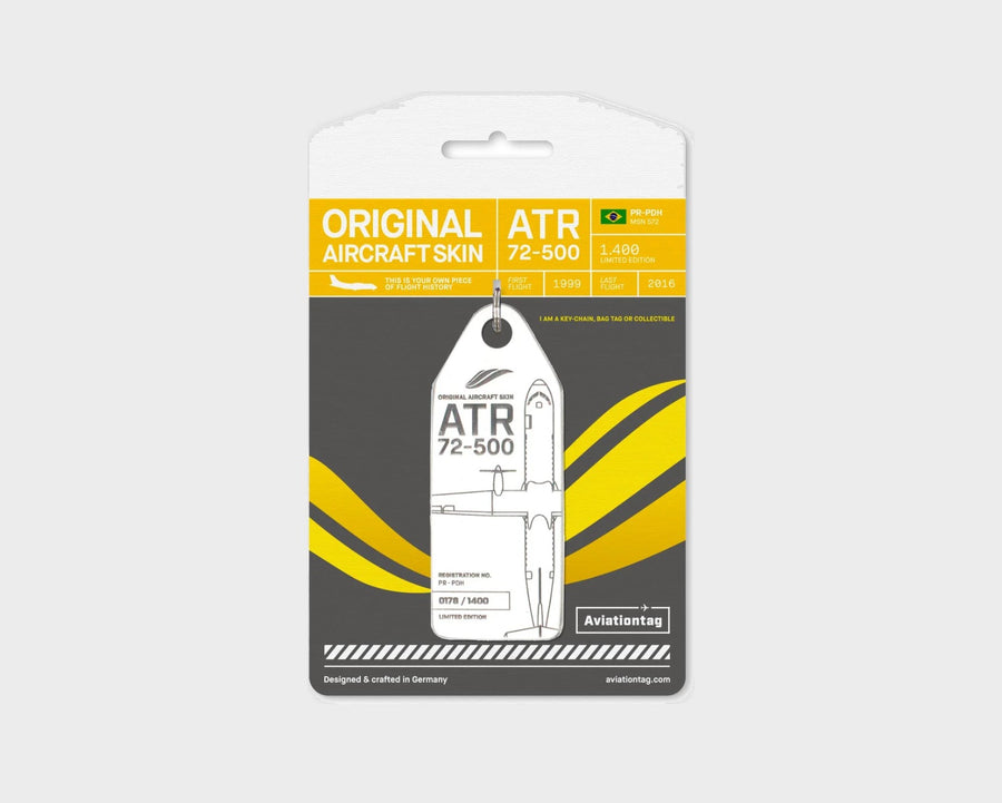 Passaredo ATR 72 PR-PDH Aviationtag, aircraft skin keychain in white on original packaging