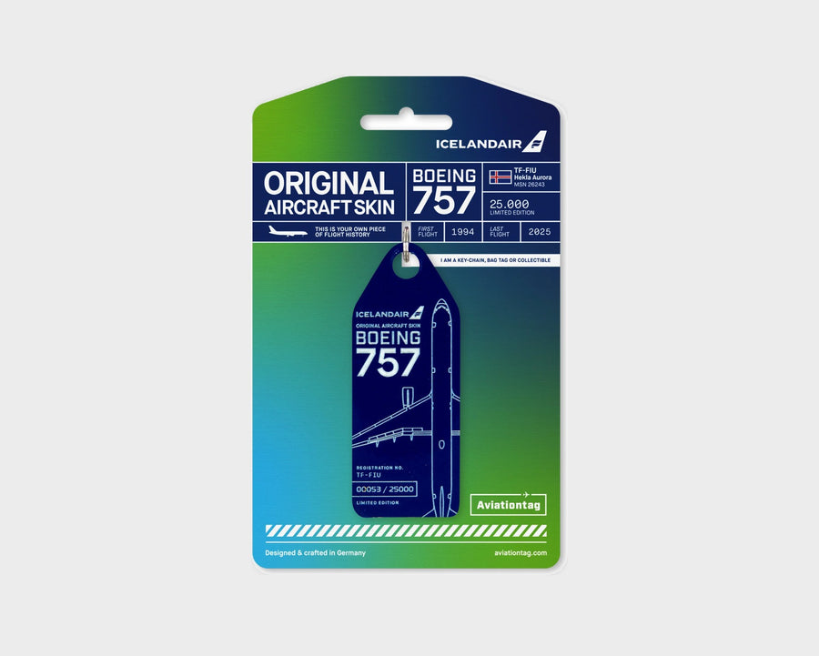 Icelandair Boeing 757 TF-FIU Hekla Aurora Aviationtag, aircraft skin keychain in dark blue on original packaging